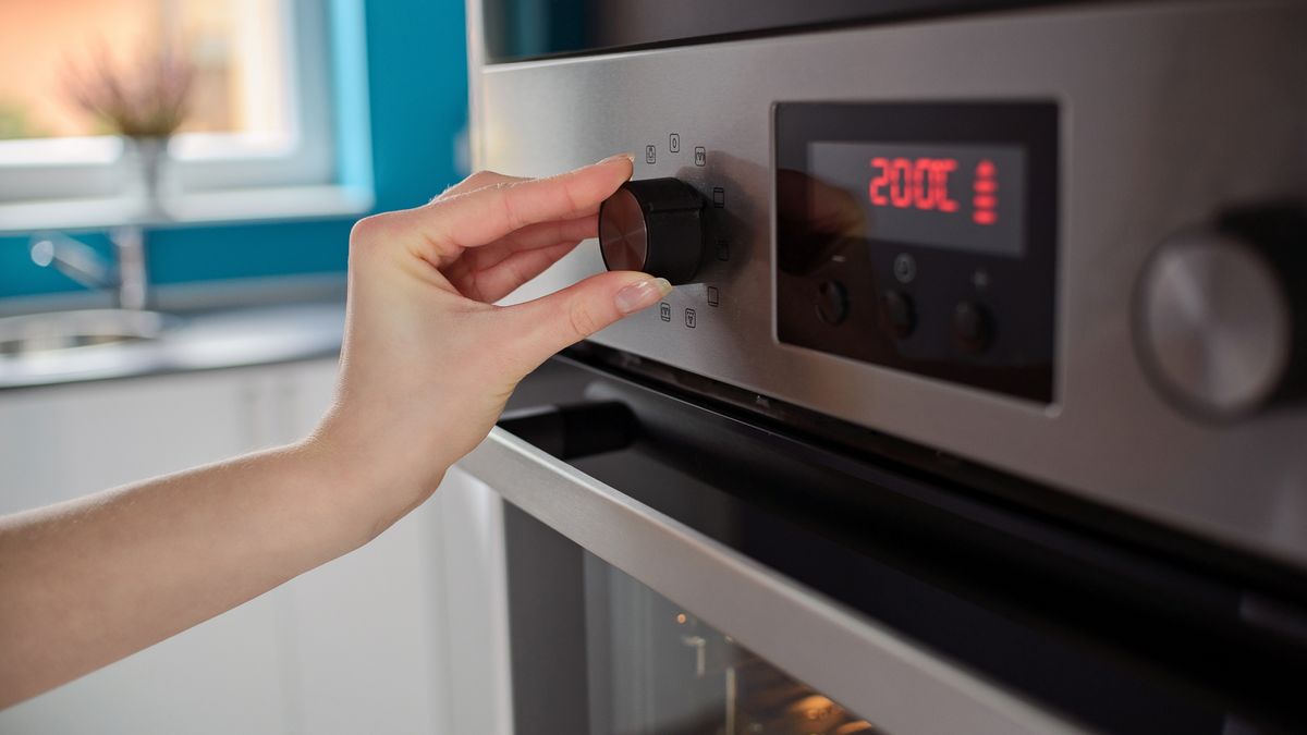 How to freshen up a smelly oven to get rid of odors Tom's Guide