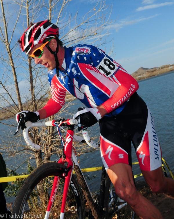 Todd Wells (Specialized) racing second on the last lap