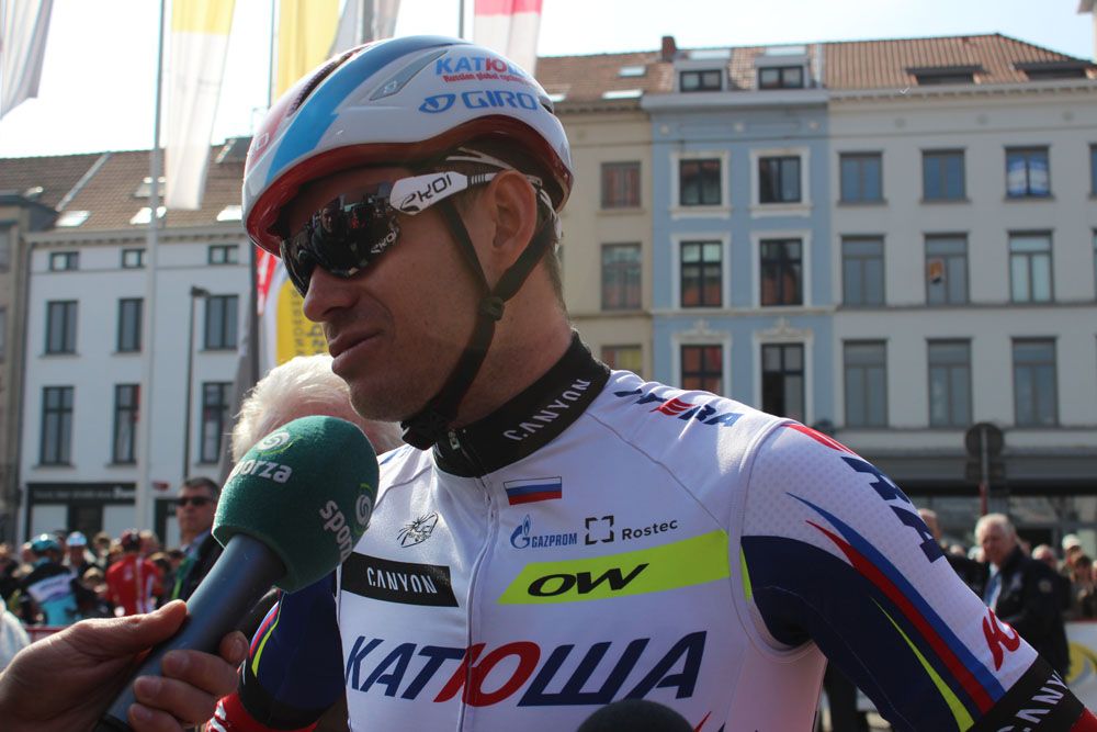 Alexander Kristoff talks to the media