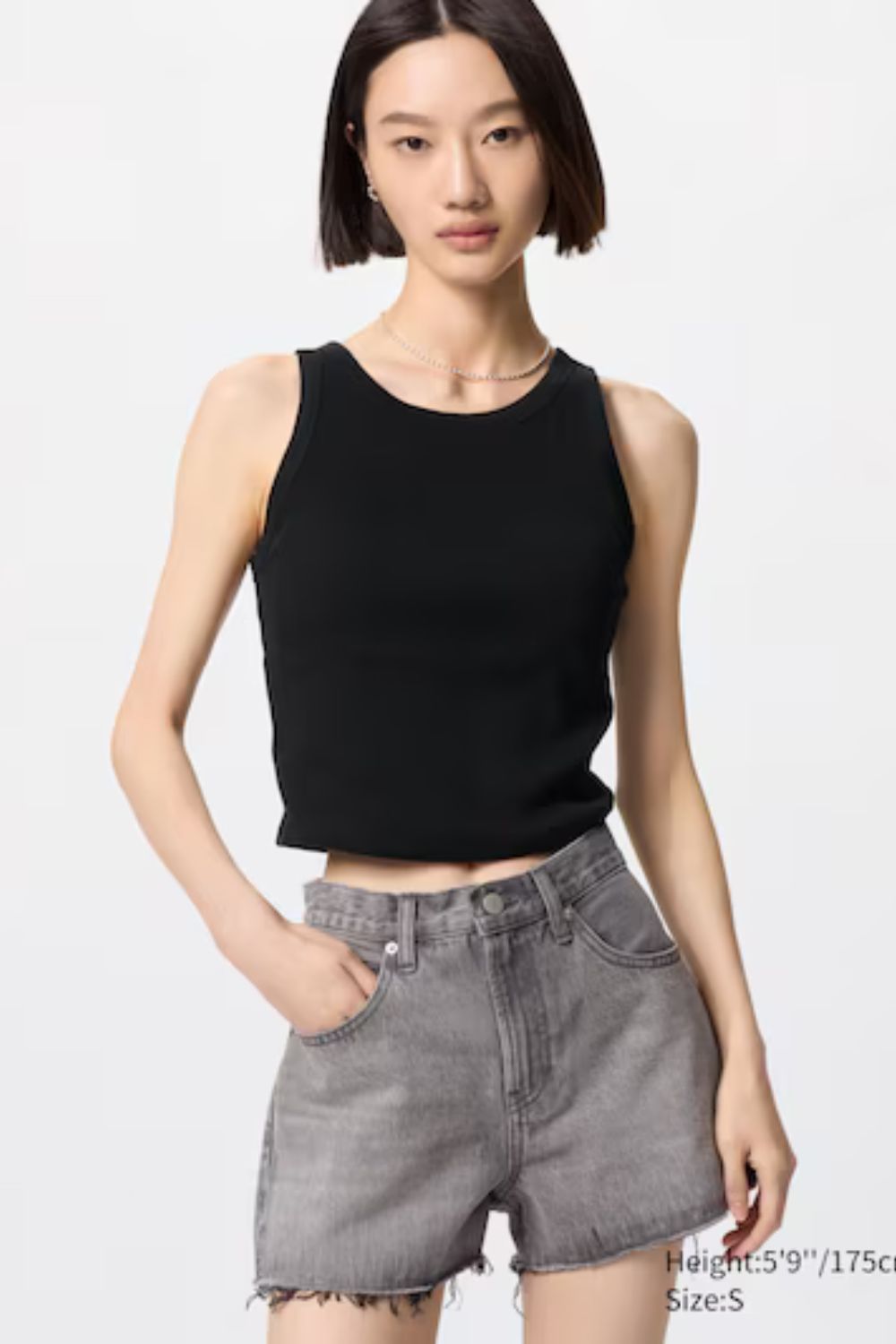 Uniqlo Ribbed Cropped Sleeveless Bra Top in Black
