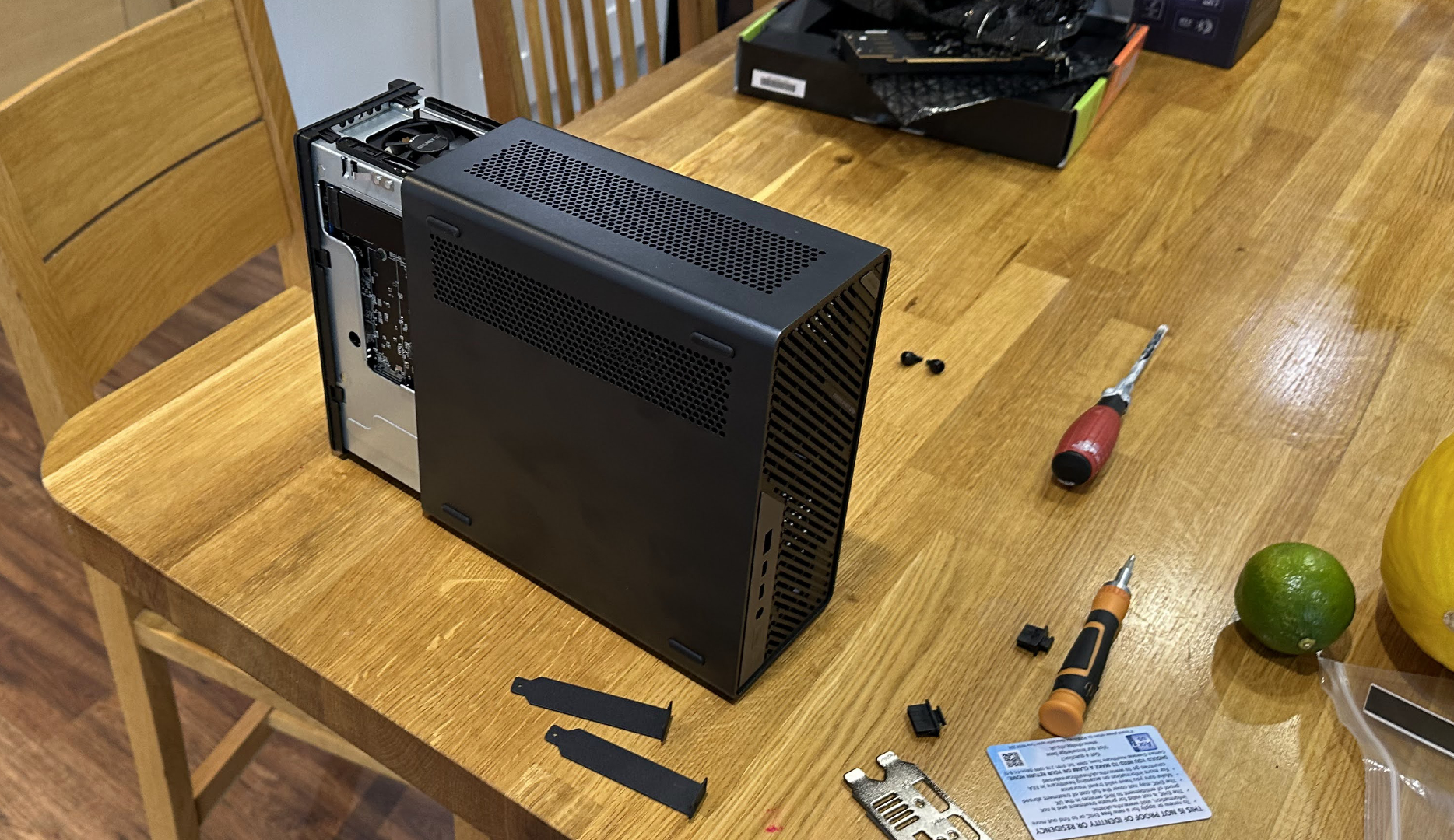 Minisforum MS-02 Ultra mini workstation hands-on testing