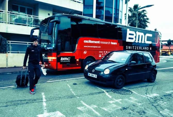 Brent Bookwalter makes his way into the hotel after a tough stage