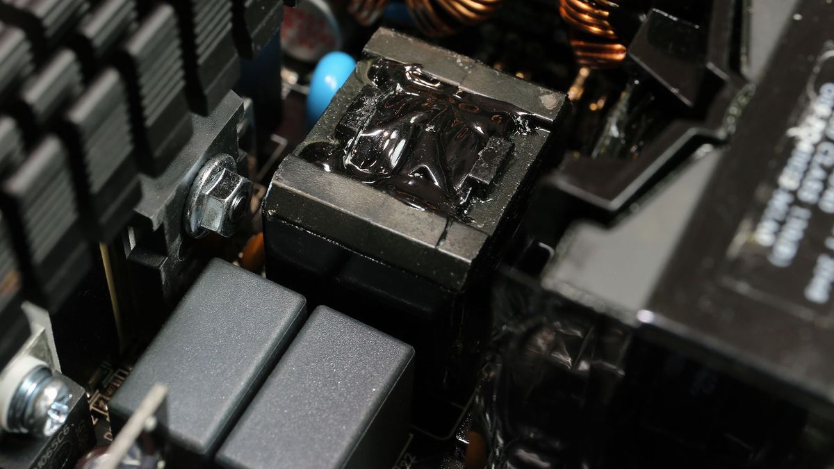 Thermaltake Toughpower GF1 1000W