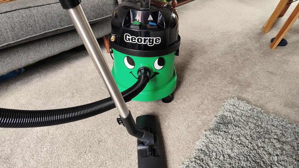 NaceCare GVE 370 George Wet/Dry Vacuum being tested in writer's home