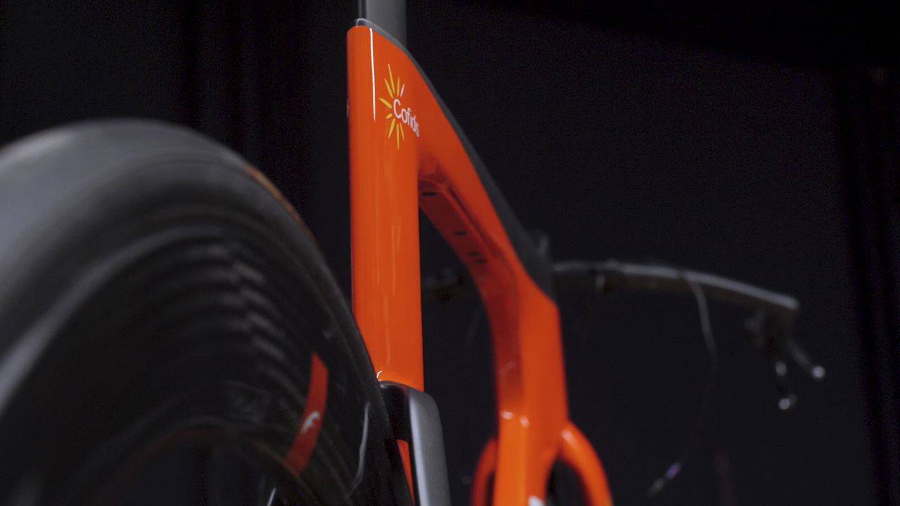 Elia Viviani with all-new De Rosa TT bike