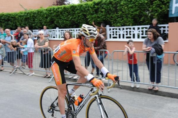 Samuel Sanchez (Euskaltel) struggles home