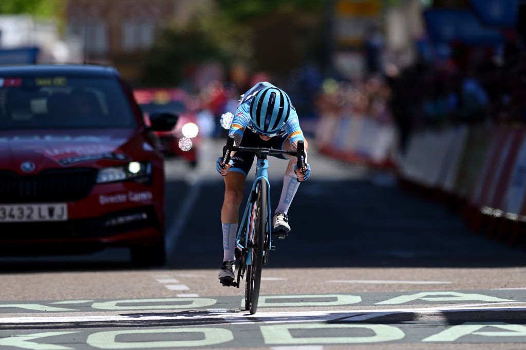 LAREDO SPAIN MAY 06 Gaia Realini of Italy and Team TrekSegafredo crosses the finish line as stage winner during the 9th La Vuelta Femenina 2023 Stage 6 a 1061km stage from Castro Urdiales to Laredo UCIWWT on May 06 2023 in Laredo Spain Photo by Dario BelingheriGetty Images
