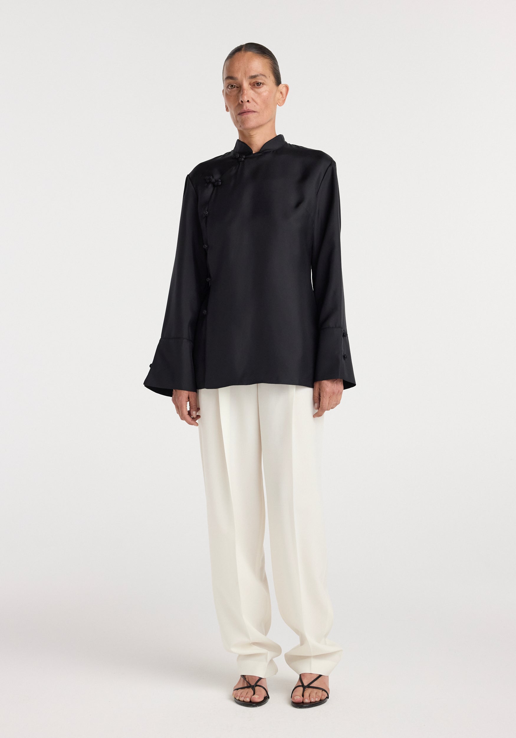 Pankou Closure Silk Top | Black