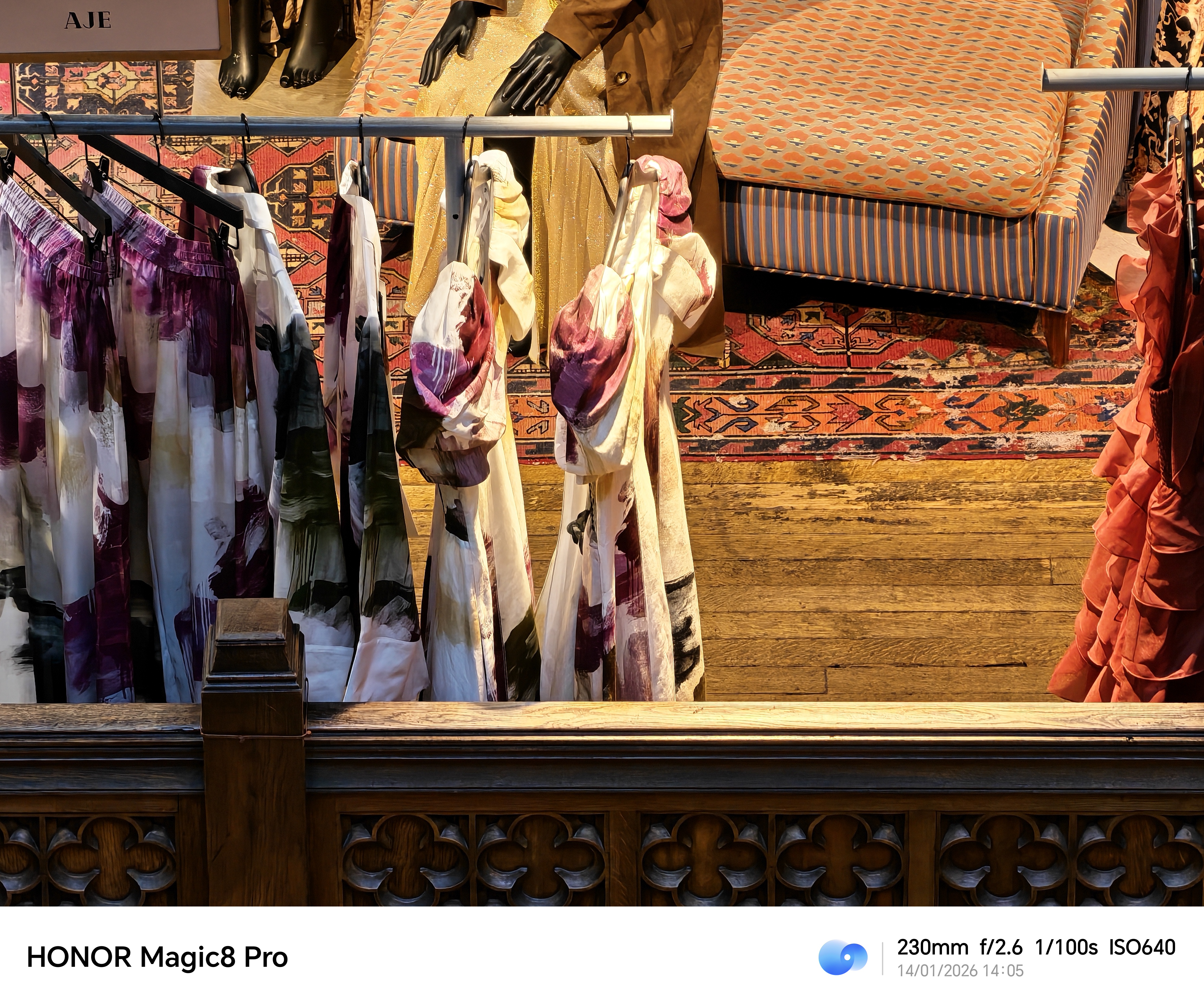 Honor Magic 8 Pro camera sample Liberty atrium 10x zoom