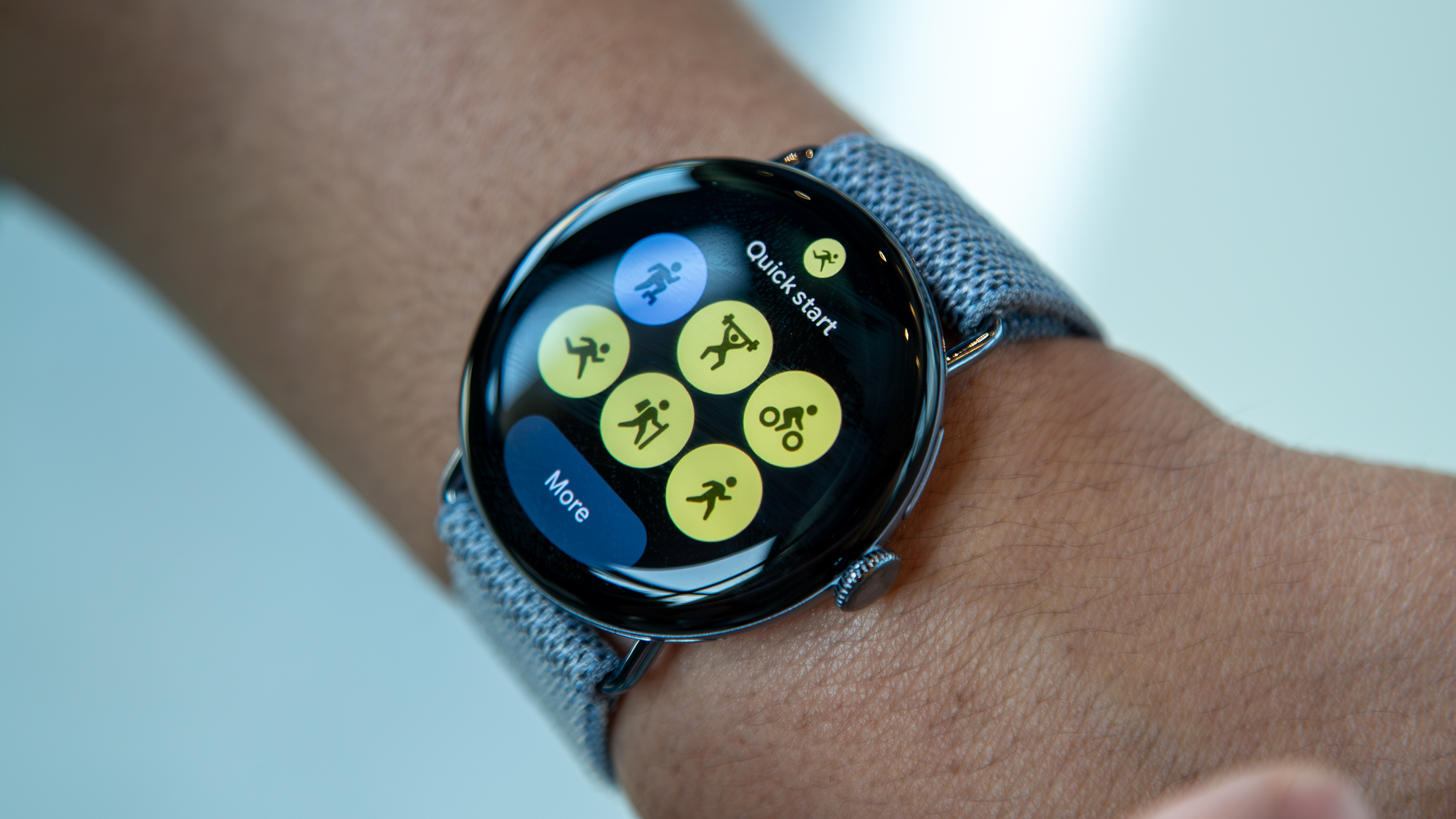 Pixel Watch 4 Fitbit Quick Start Tile