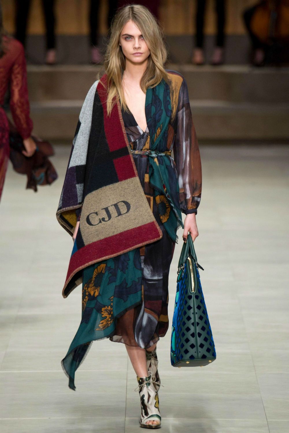 Cara Delevingne Burberry runway