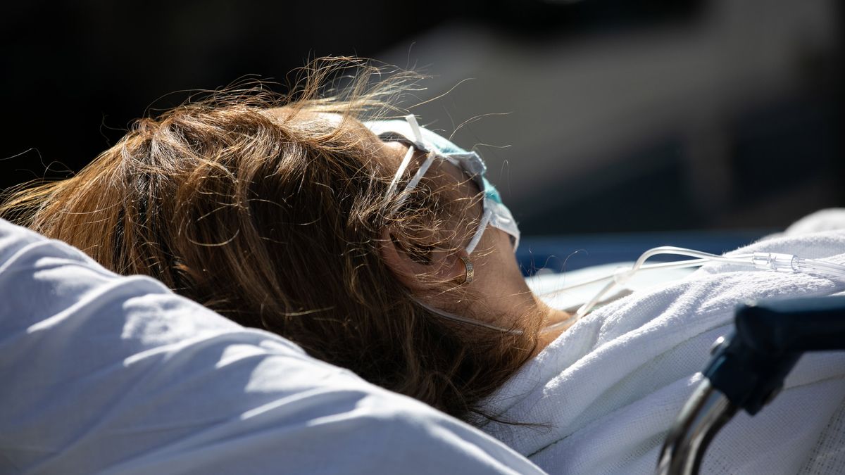 A COVID-19 patient arrives to the Montefiore Medical Center Moses Campus on April 07, 2020, in the Bronx borough of New York City. 