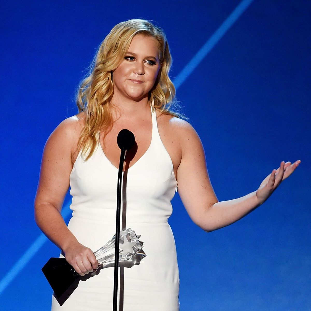 Amy Schumer Body Shaming - Amy Schumer Is Being Body Shamed on Twitter ...