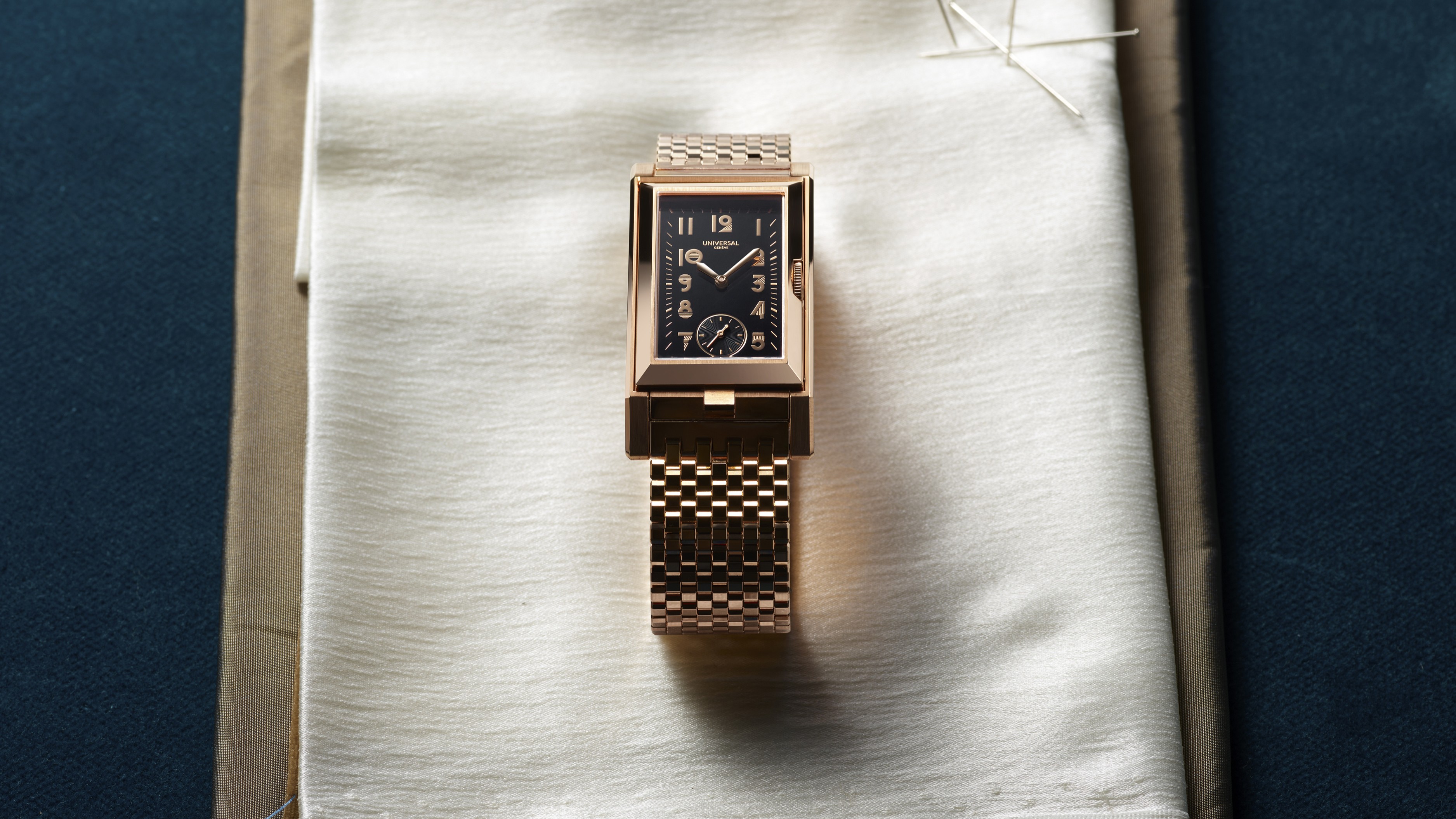 Universal Gen&amp;egrave;ve Cabriolet