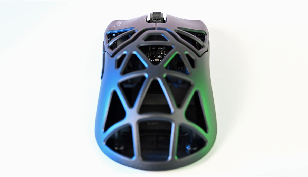 Razer Viper Mini SE is a $279 tier-0 gaming mouse magnesium alloy exoskeleton.