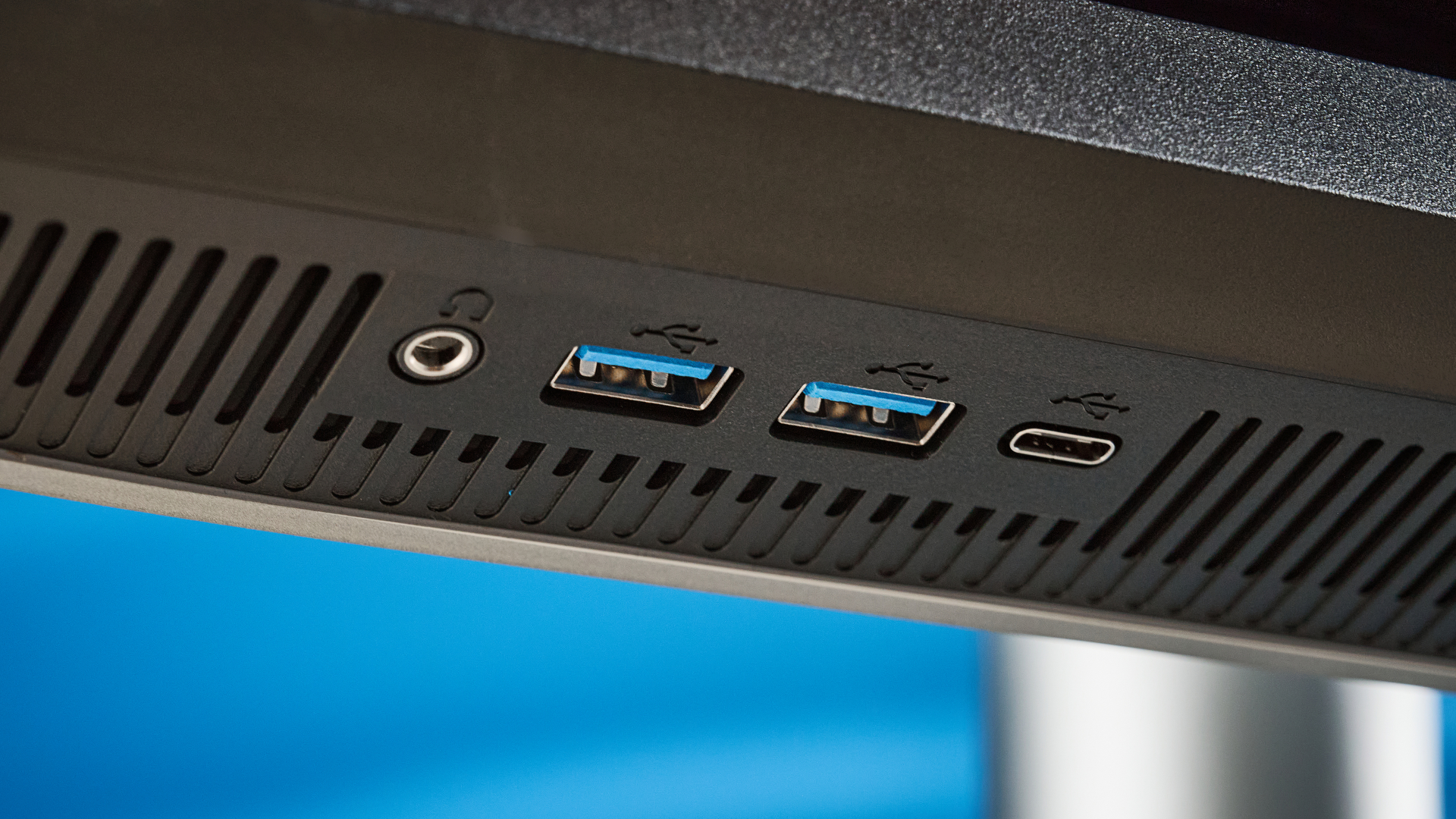 A BenQ MA270S monitor designed for MacBooks