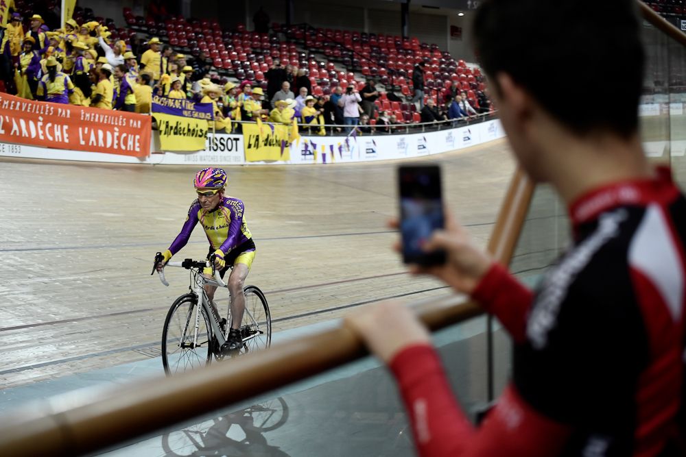 Robert Marchand in action during his attempt to set a one-hour track cycling World record in the over-105 age group