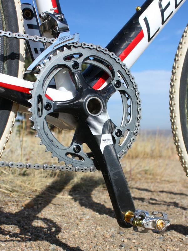 The 175mm-long SRAM Force crankarms are fitted with 'cross-specific 39/46T rings.