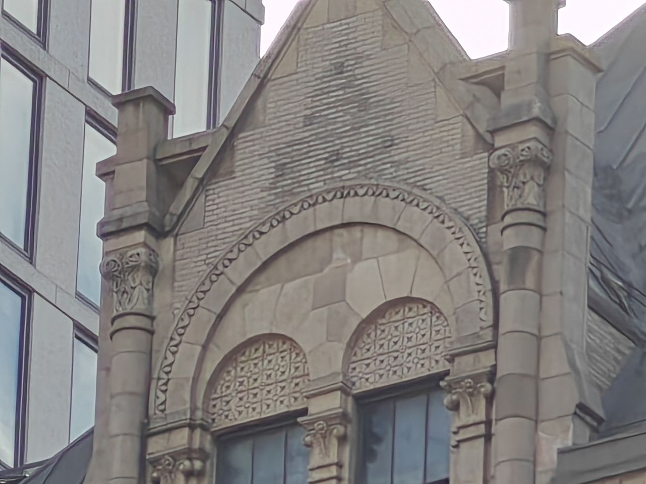 OnePlus 12 telephoto zoom.