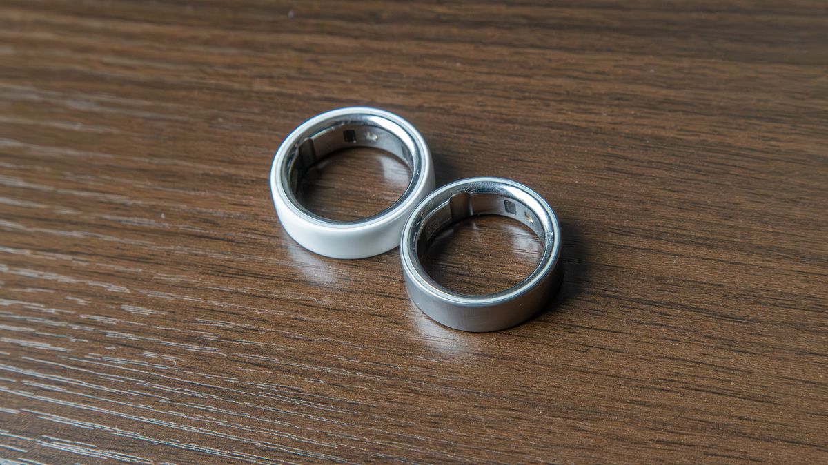 Oura Ring 4 Ceramic next to the Oura Ring 4