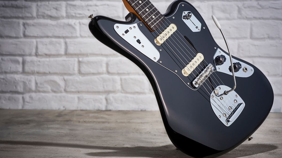 Jazzmaster vs Jaguar What's the difference between these iconic Fender