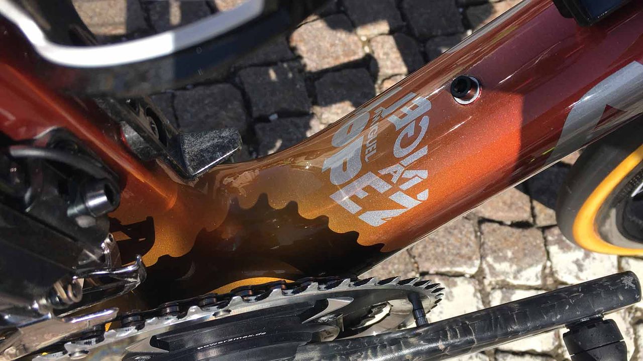 Lopez also has a custom design in the bottom bracket area