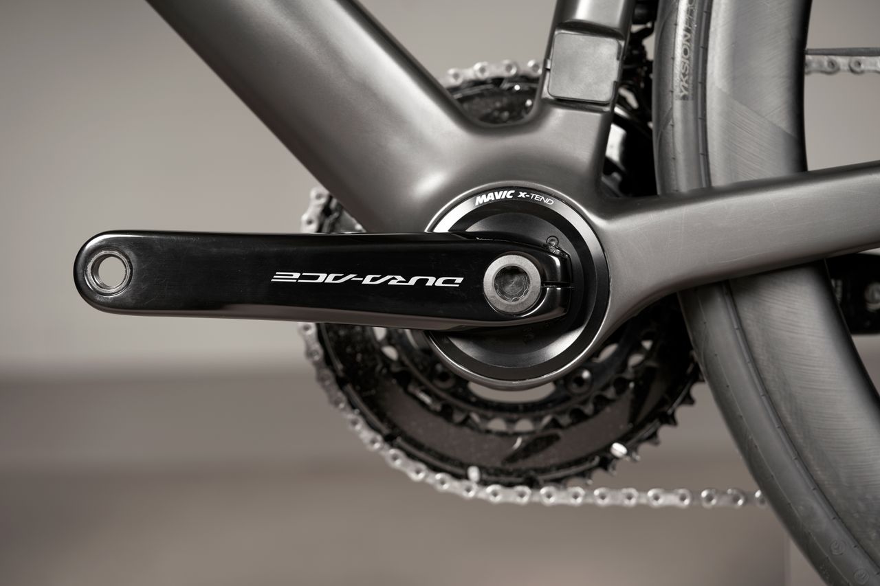 Mavic X-Tend mid mounted motor and Shimano Dura-Ace crankset