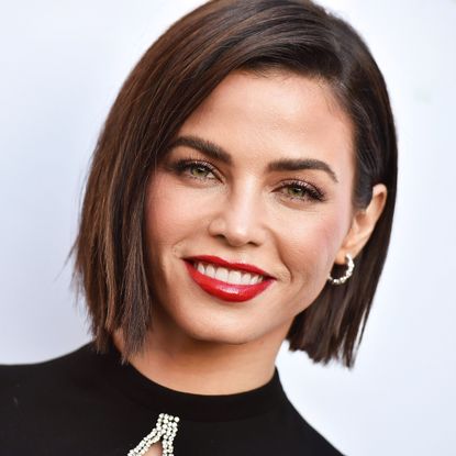 Hair, Face, Eyebrow, Lip, Facial expression, Hairstyle, Chin, Skin, Beauty, Nose, 