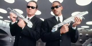 Will Smith and Tommy Lee Jones holding guns in Men In Black
