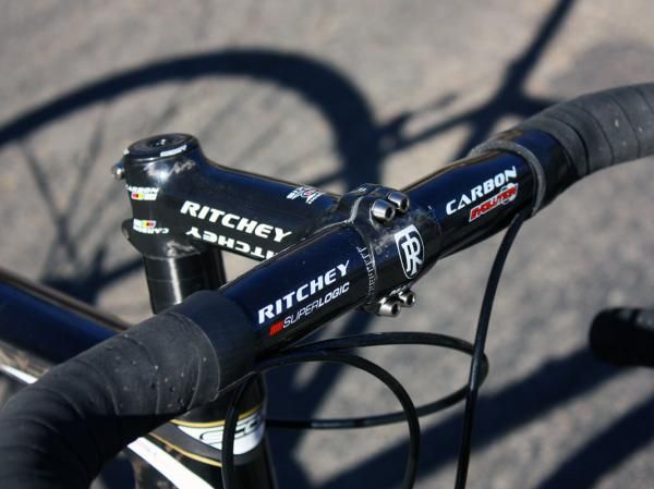 Our top-end SL model includes high-zoot carbon cockpit components from Ritchey