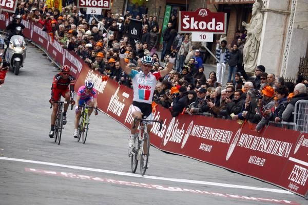 Philippe Gilbert (Omega Pharma-Lotto) was a dominant winner.