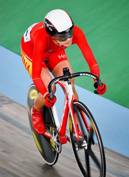 Jingjing Shi (China) clocked the 9th fastest time in sprint qualifying.