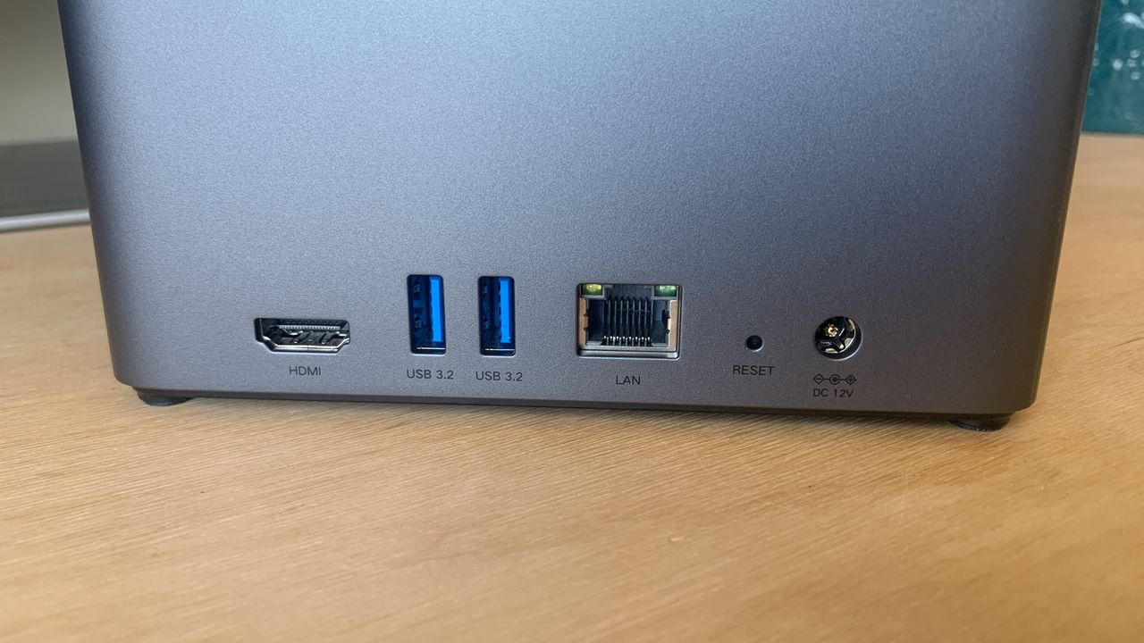 UGREEN NASync DH4300 Plus