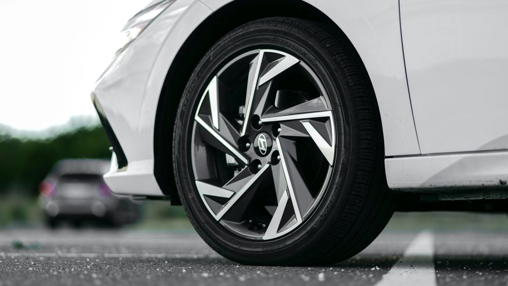 2024 Hyundai Elantra Hybrid Limited.