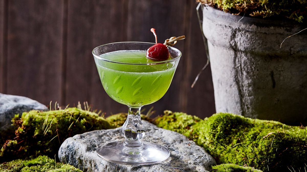 24 Whiskey Cocktail Recipes to Whip Up for St. Patrick's Day