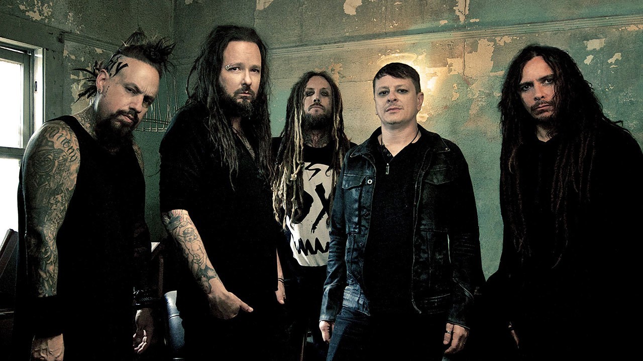 A press shot of Korn taken in 2016