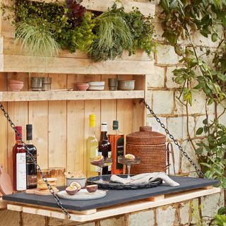 Garden bar ideas on a budget Garden bar made of pallet