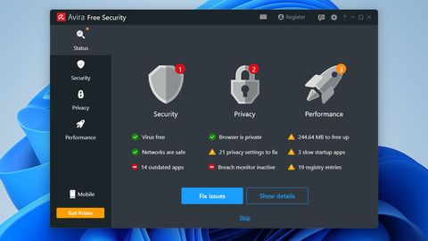 A screenshot of Avira Free Security's main dashboard