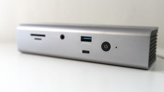 Plugable TBT-UDT3 Thunderbolt 5 dock