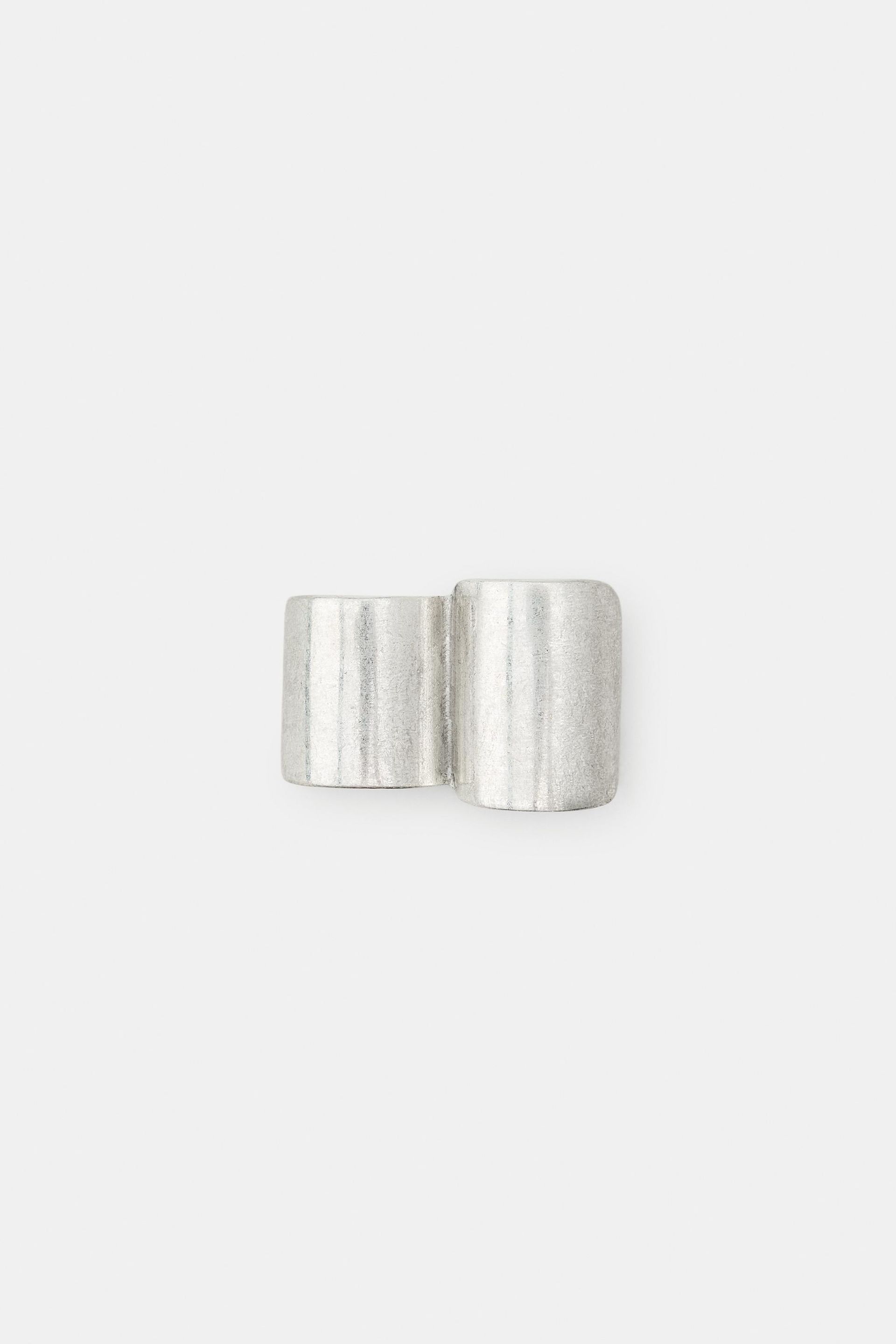 Double Metal Ring