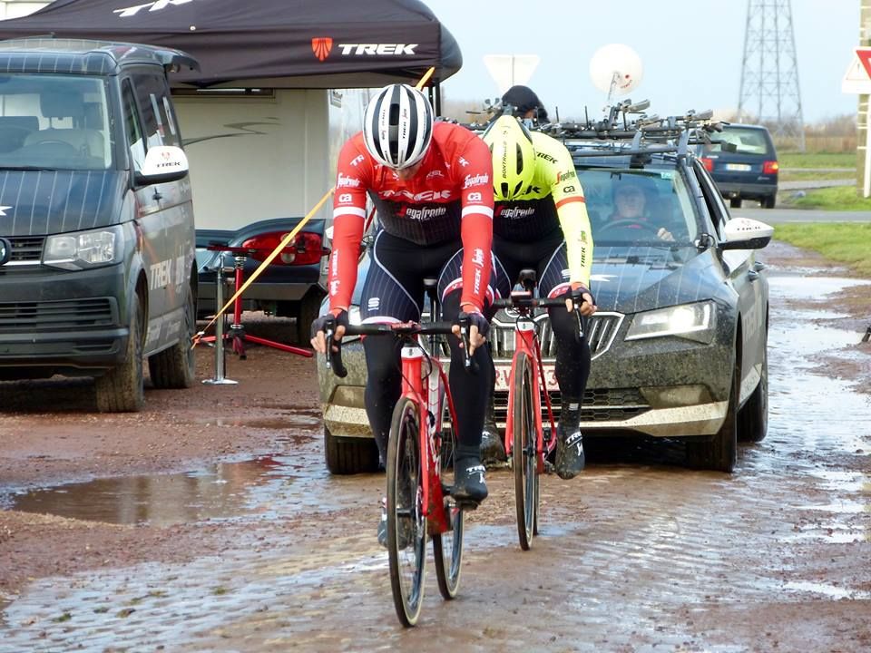 Jasper Stuyven and John Degenkolb set off