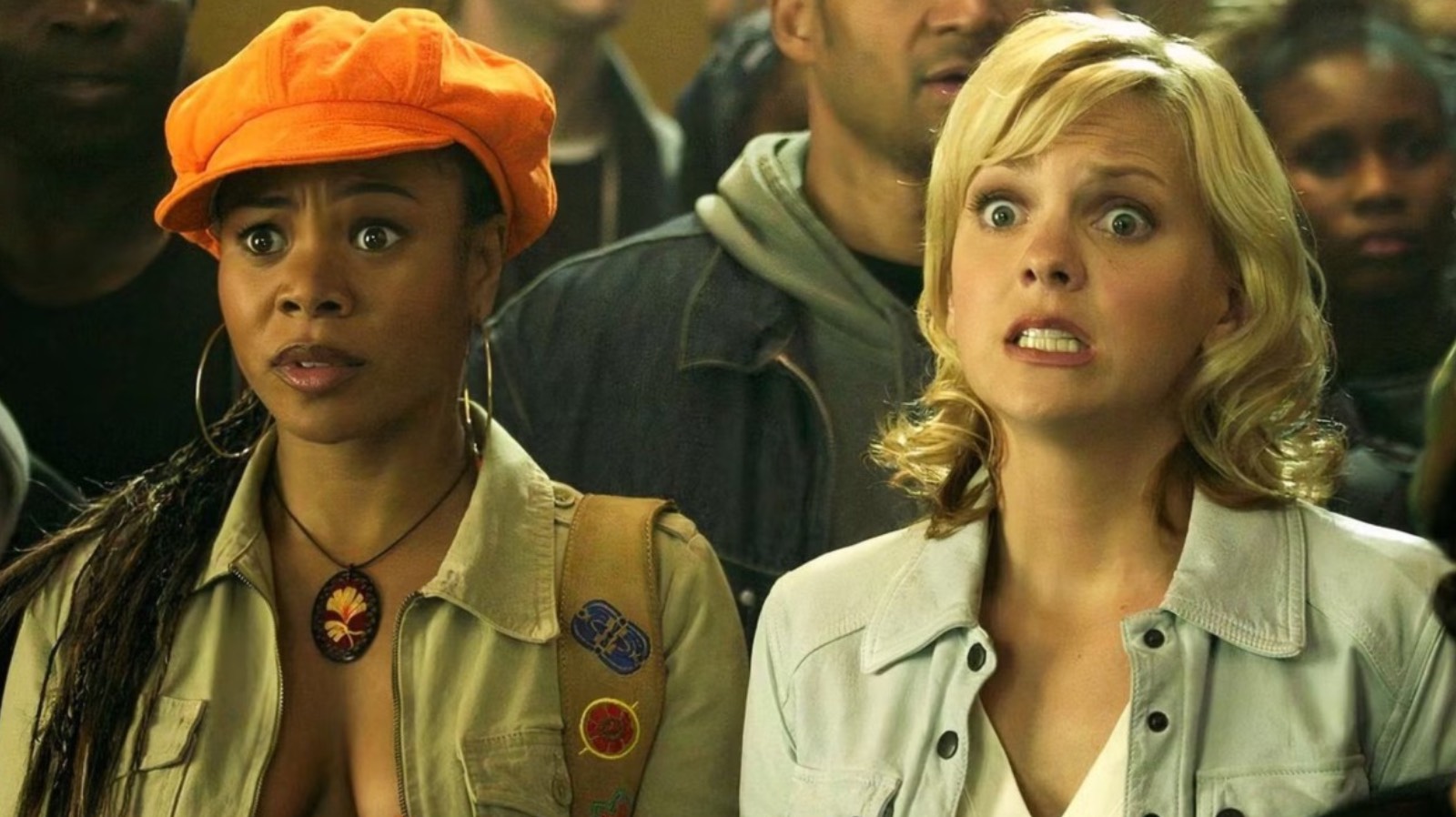 Regina Hall and Anna Faris together in Scary Movie 3 looking shocked