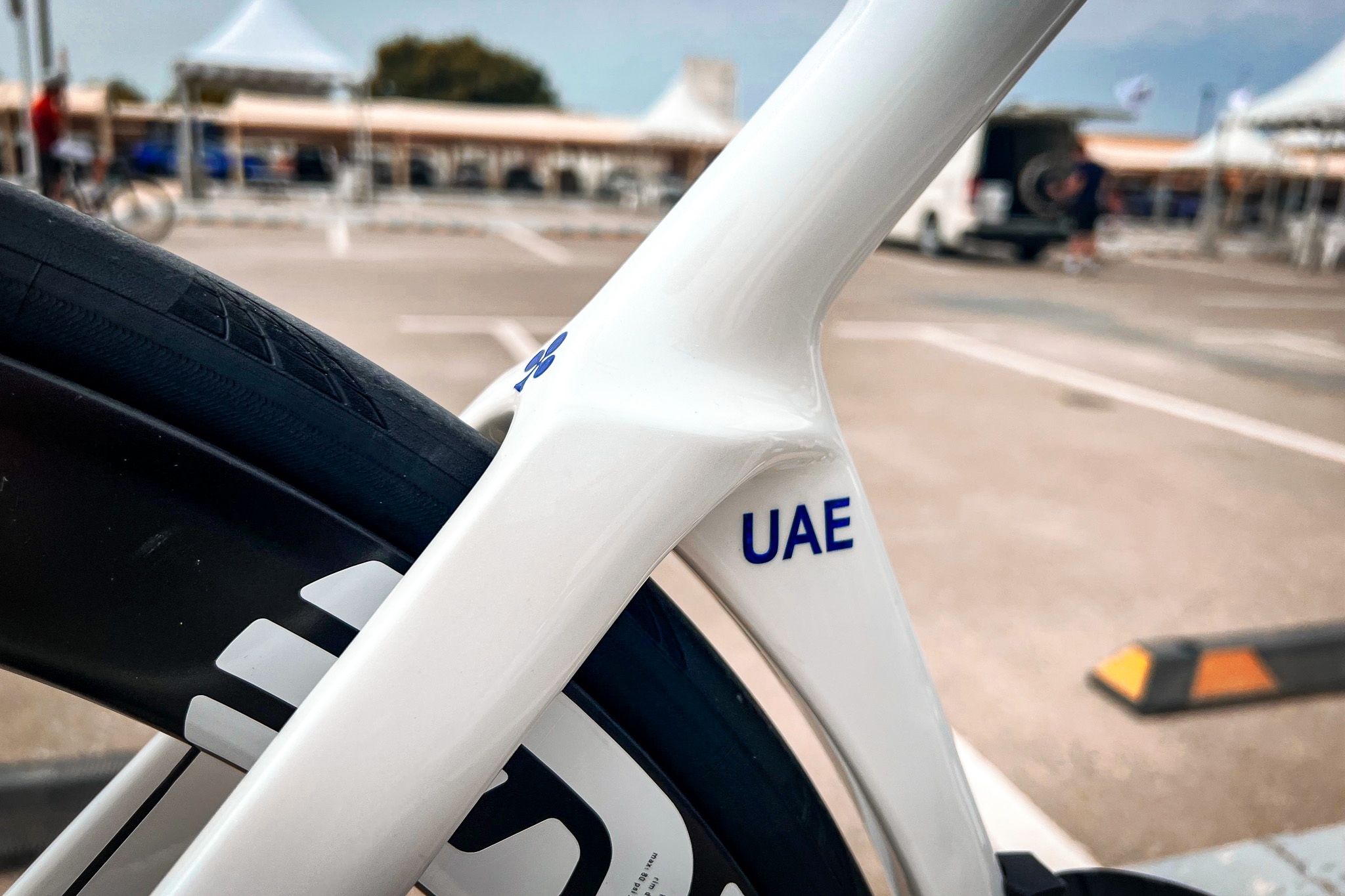 Detail photos of Elisa Longo Borghini's Colnago Y1Rs at the UAE Tour Women 2025