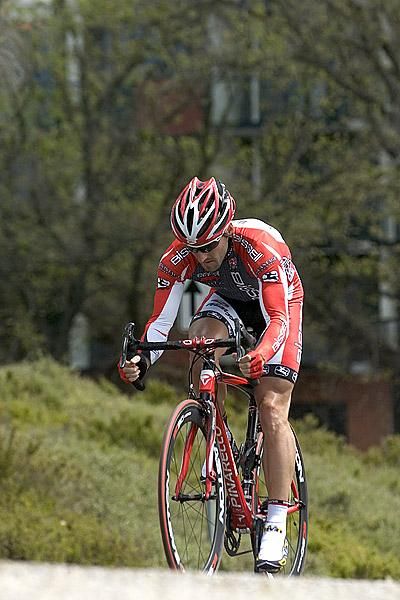 Frank Pipp (Bissell) from the USA on the climb just after the start of the time trial course in Geelong.
