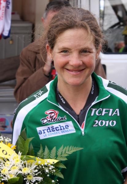 Sharon Laws (Cervelo Test Team) leads the points classification.