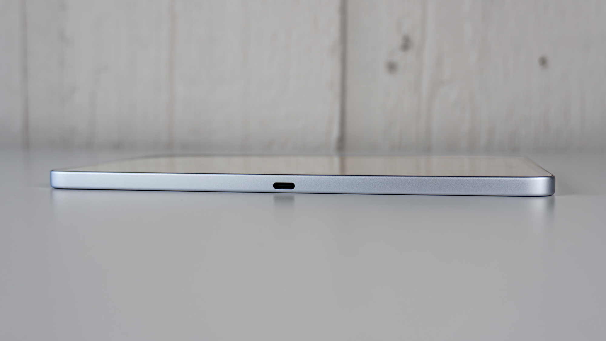 The centered, secondary USB-C port on the RedMagic Astra 2 gaming tablet