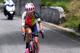 Veronica Ewers in a solo breakaway on stage 4 at the Giro d'Italia Donne 2023