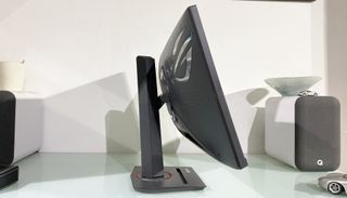 Asus ROG Strix XG27UCG