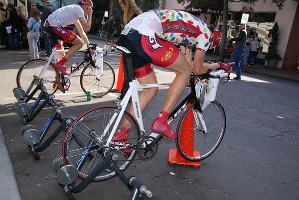 Some Jelly Belly riders rode aluminum frames, not carbon ones.