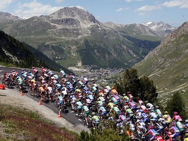 The Iseran offered a spectacular view but most riders enjoyed its ascent better on the rest day.